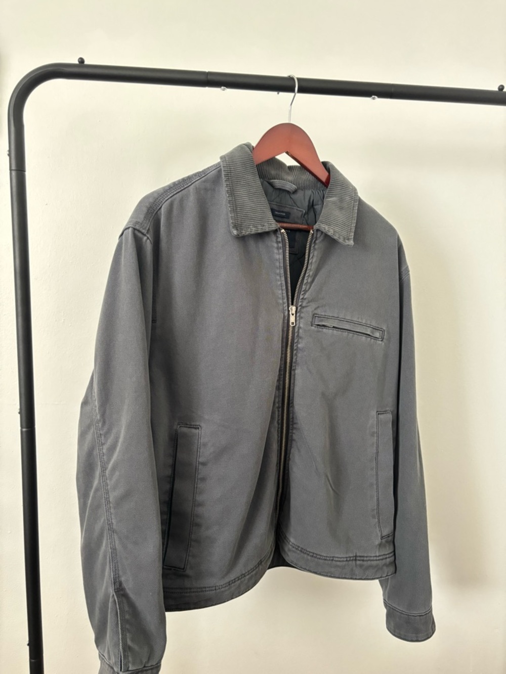 Abercrombie Cropped fit Men's Gray light wash Zip-Front Trucker jacket